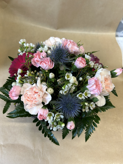 Florist Workshop - Get ready to weave some magic! Join us for our fun and interactive 90 minute floristry basket making workshop. In small groups of up to 6, you'll learn the art of crafting beautiful baskets and get to take home your brilliant creations to show off! It's a hands on experience where creativity blossoms!

Tea/ Coffee and biscuits provided!
Session will run from 11am - 12.30pm.
See you all soon!